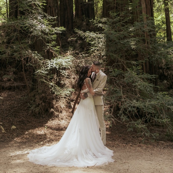 Wedding Dress - Picture 11 of 11